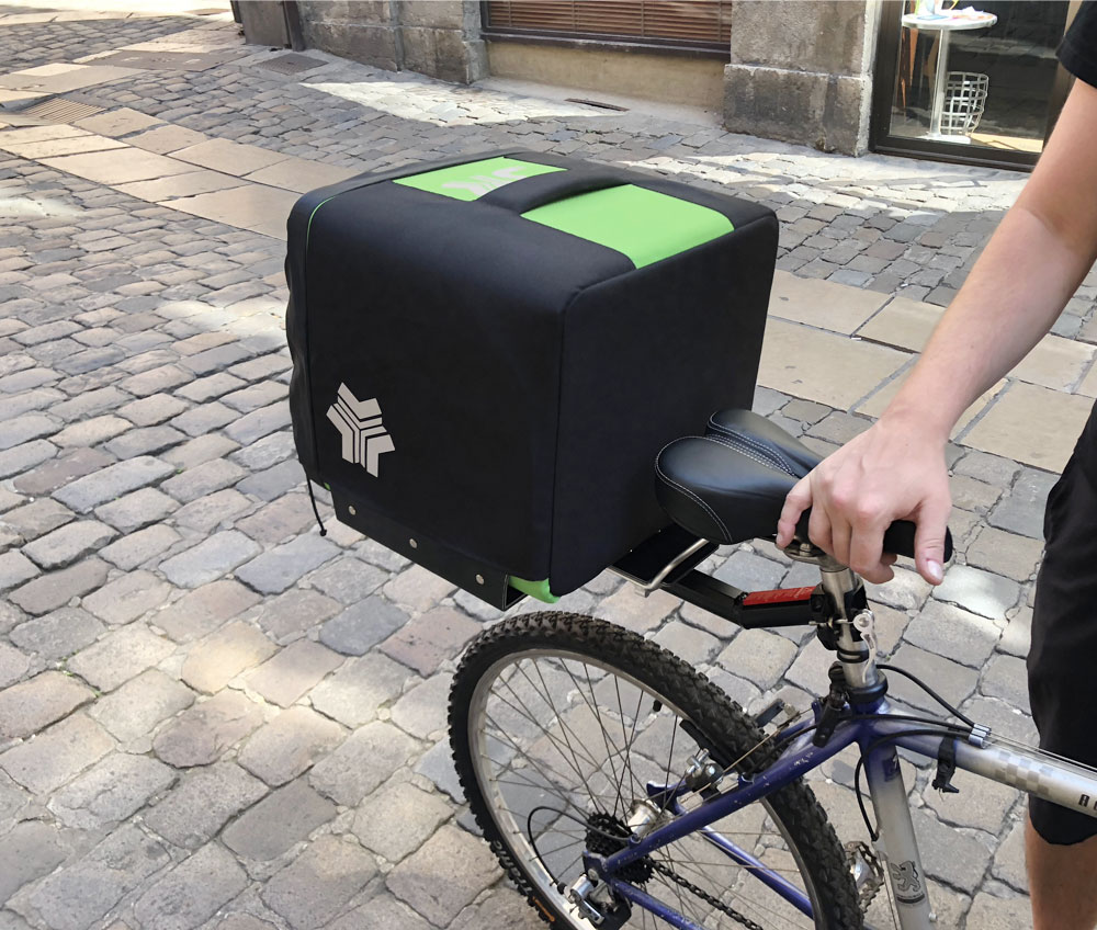 ProdelBags Miles Agility delivery box for bicycle couriers. Insulated delivery bag 39 liters